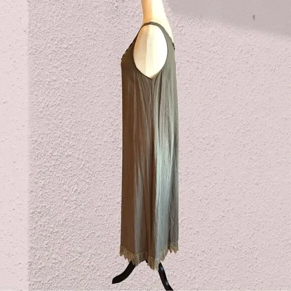 Vintage 70s/80s crinkle fabric sage green midi dress lace hem - Picture 4 of 10